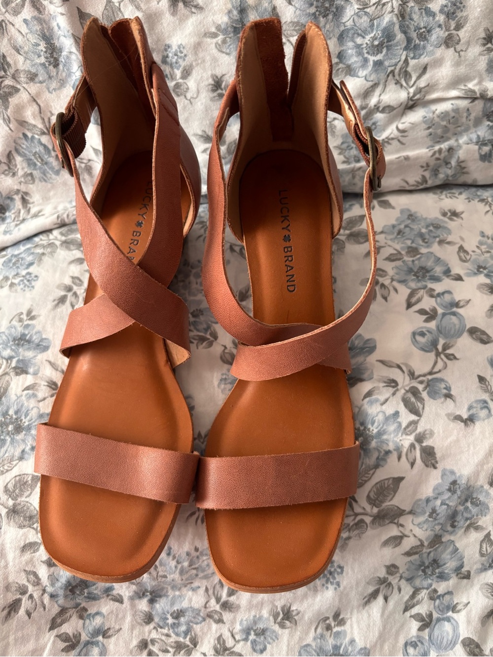 Lucky Brand Leather Cross-Strap Tan Sandals